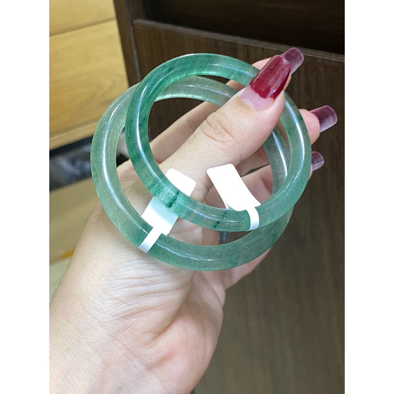 Vòng bàn tròn thạch anh dâu tây xanh size 50-56