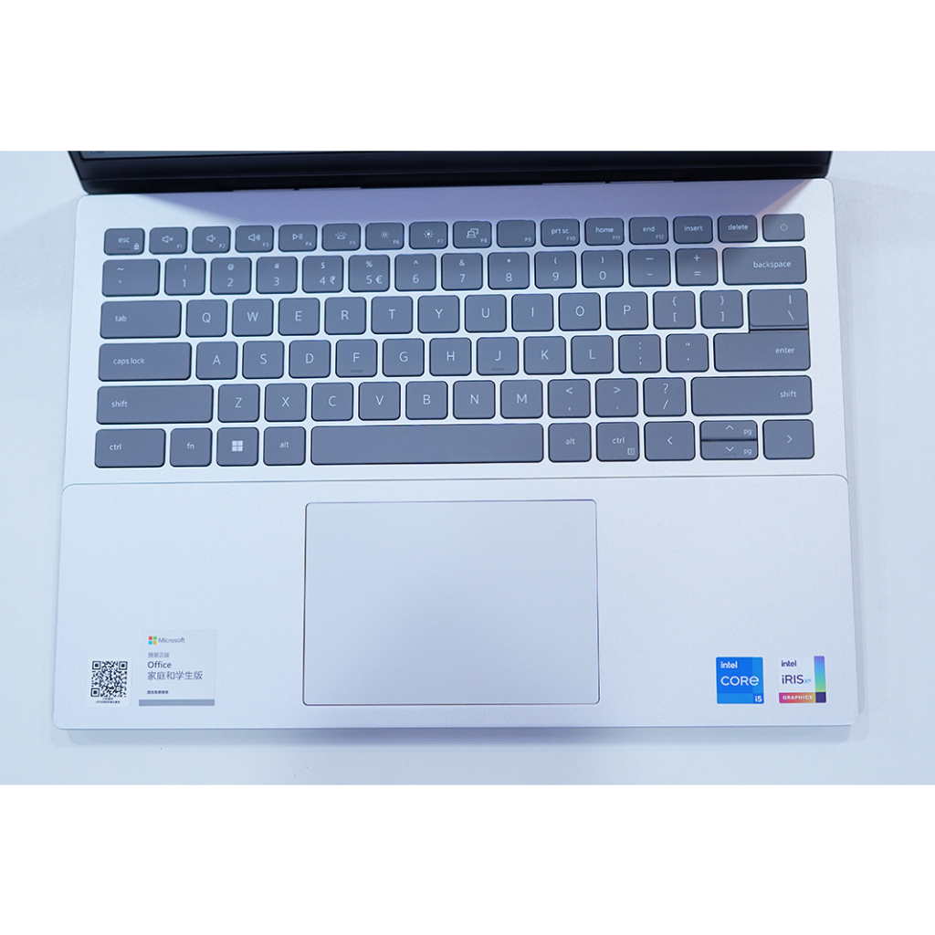 Dell Inspiron 5420 {Core i5-1240P, RAM 16G, SSD 512G, VGA Iris Xe Graphics, Màn 14 in full HD+ IPS Ultrabook