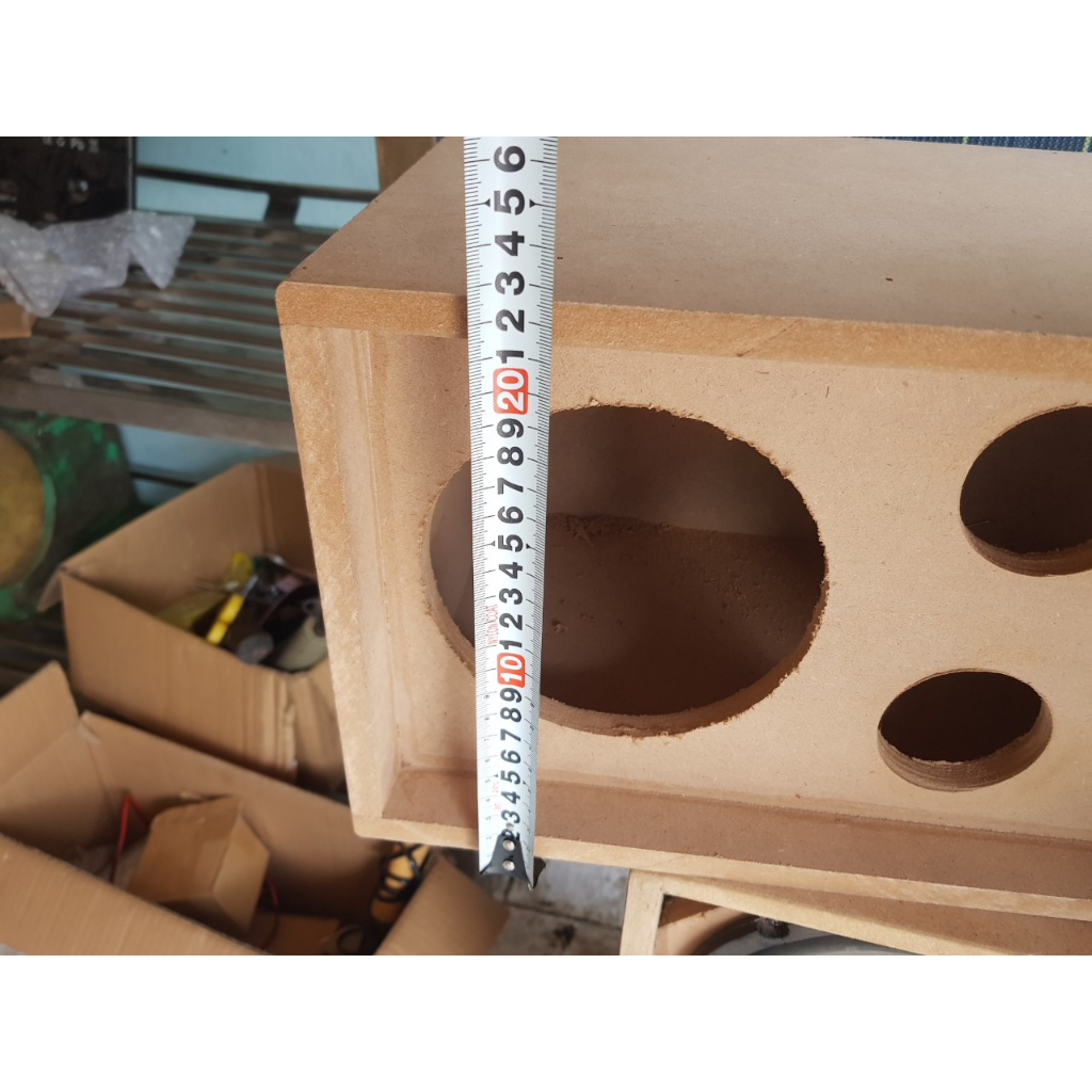 Box loa ván thô bass16