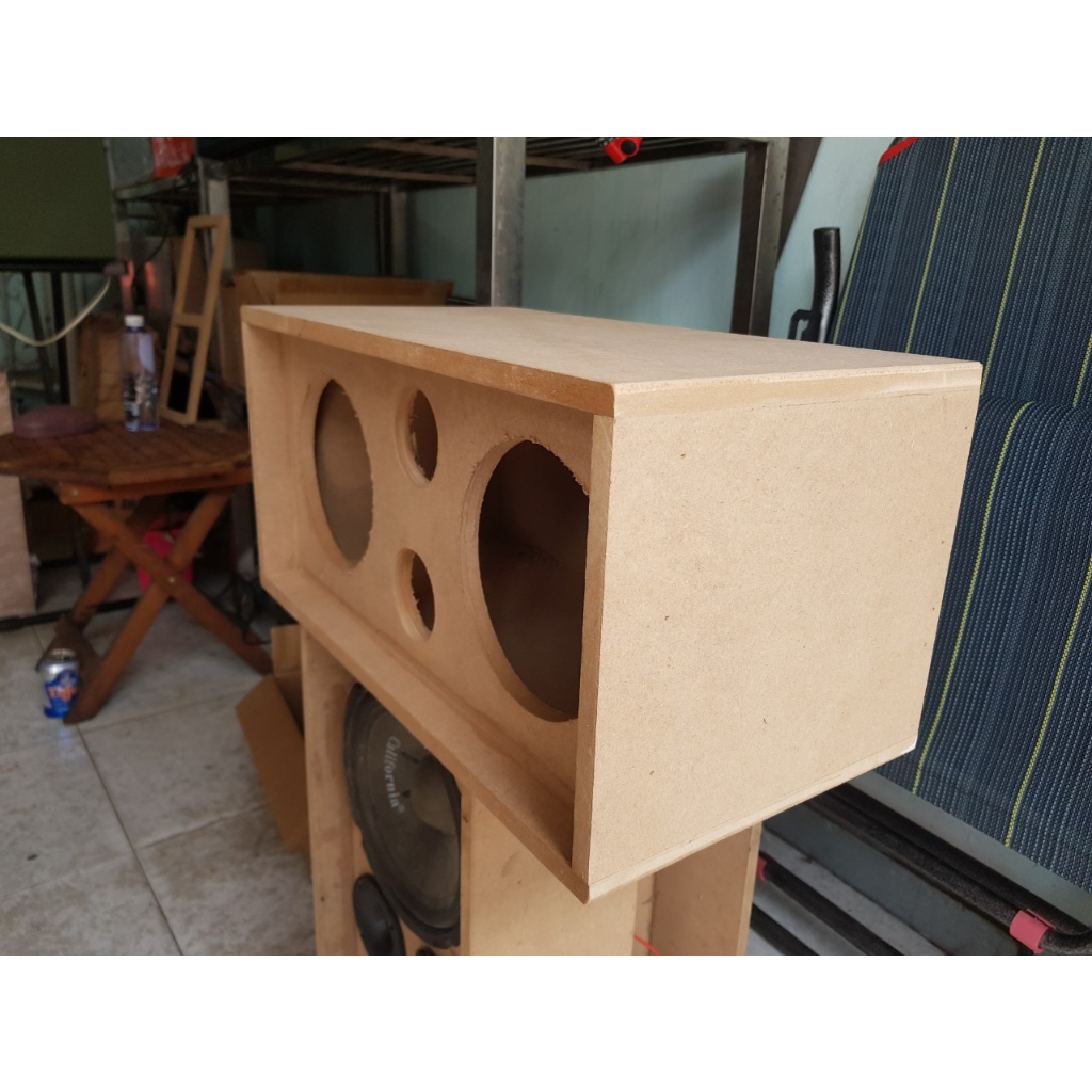 Vỏ loa ván thô cắt cnc 2bass16