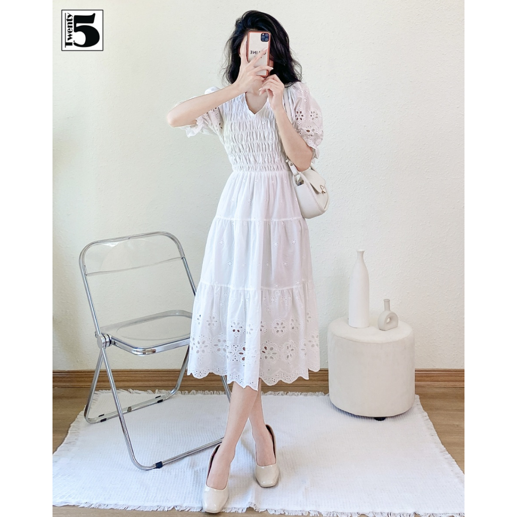 Đầm nữ Twentyfive midi cổ V dáng xòe ngắn tay chun ôm ngực vải thô họa tiết hoa cắt thêu 4794