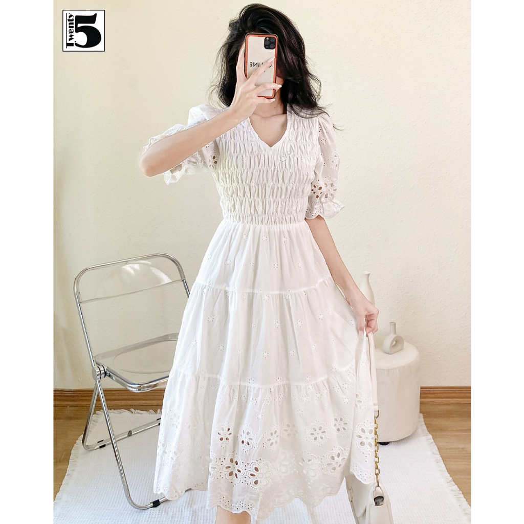 Đầm nữ Twentyfive midi cổ V dáng xòe ngắn tay chun ôm ngực vải thô họa tiết hoa cắt thêu 4794