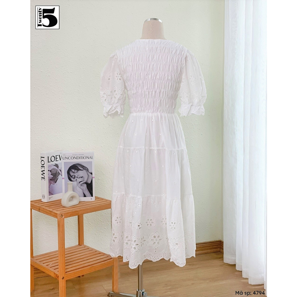 Đầm nữ Twentyfive midi cổ V dáng xòe ngắn tay chun ôm ngực vải thô họa tiết hoa cắt thêu 4794