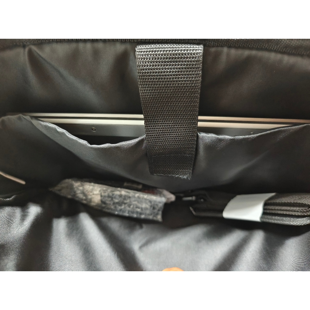 Túi đeo laptop chính hãng Lenovo 15.6 inch