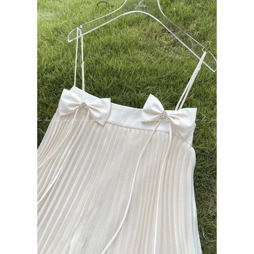 Váy áo 2 dây bản nhỏ xếp ly đính kèm nơ bánh bèo phối tầng dáng ngắn cao cấp đi chơi tiểu thư Deliz CHOUCHOU