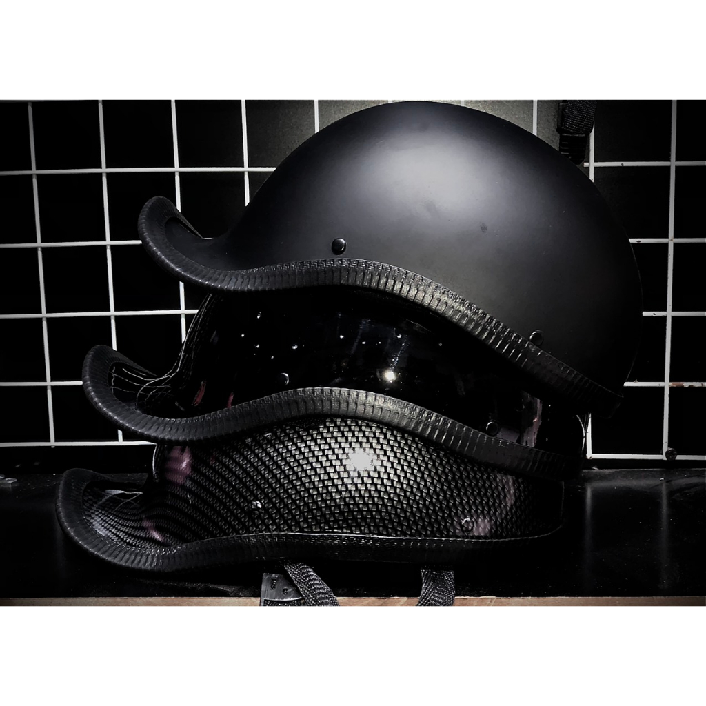 Mũ bảo hiểm Gangster đội ngược hàng đẹp