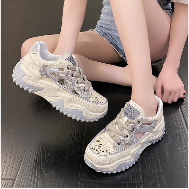 GIÀY THỂ THAO NỮ nâng đế thoáng khí êm chân  B30
