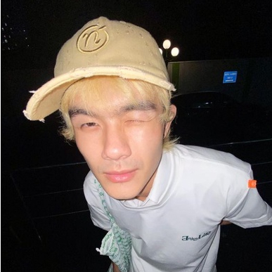 Mũ lưỡi trai Logo NAIVETE