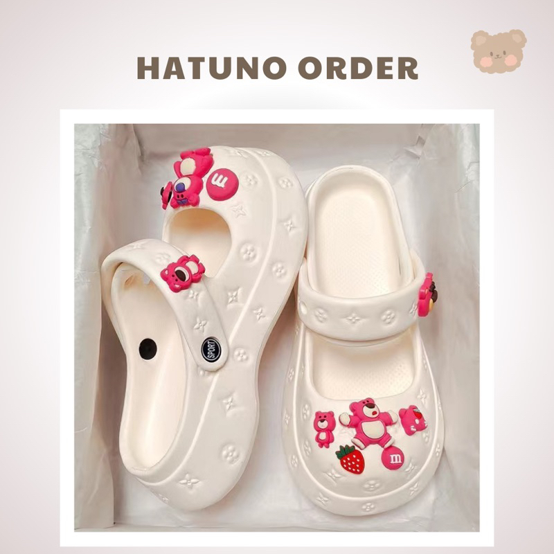 Dép Sục Crocs Lotso Mõm Tròn Hoạ Tiết LV Độc Đáo - Hatuno Order