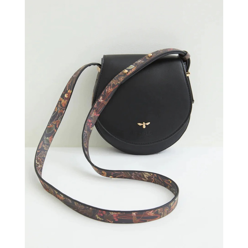 TNS-Túi đeo chéo mini  Fable Saddle bag --tone nâu đen phối hoa sang trọng classic