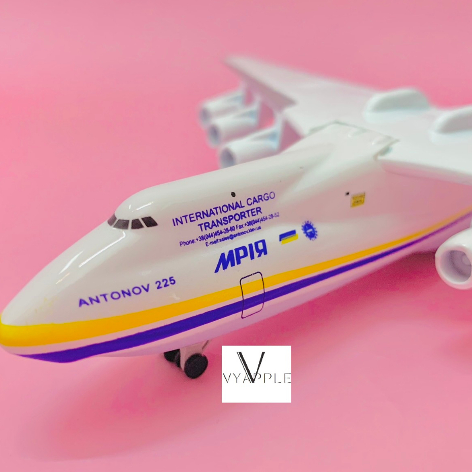 Mô Hình Máy Bay Vận Tải Antonov Airlines AN225 Cao Cấp Tỉ Lệ Chuẩn 20cm