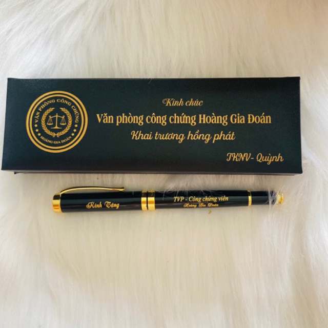 Bút ký khắc tên miễn phí - quà tặng văn phòng, thầy cô