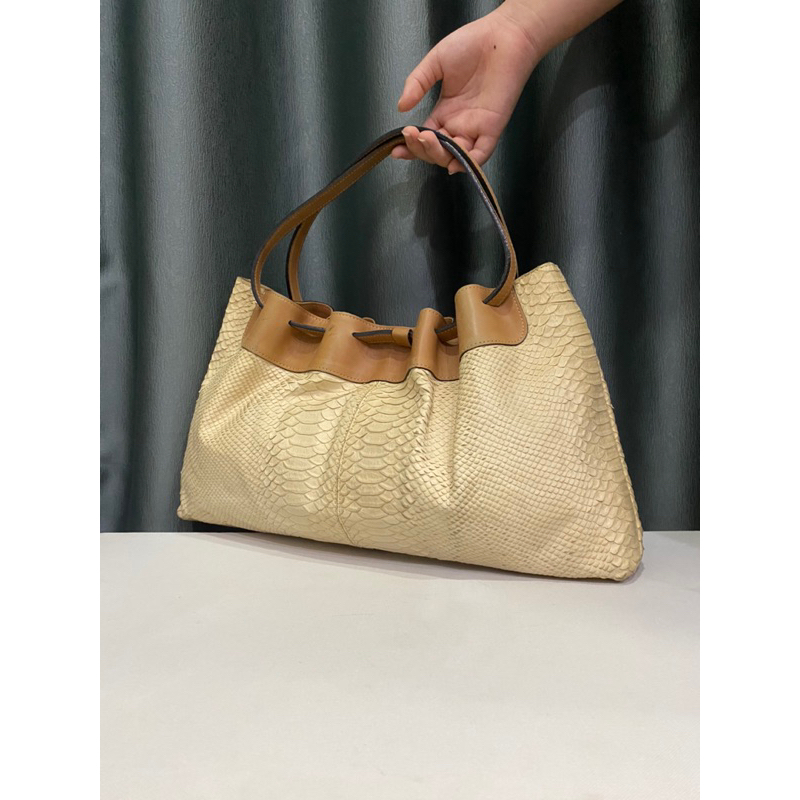 Túi si hiệu PINORETTA của Nhật da trăn vàng phong thuỷ