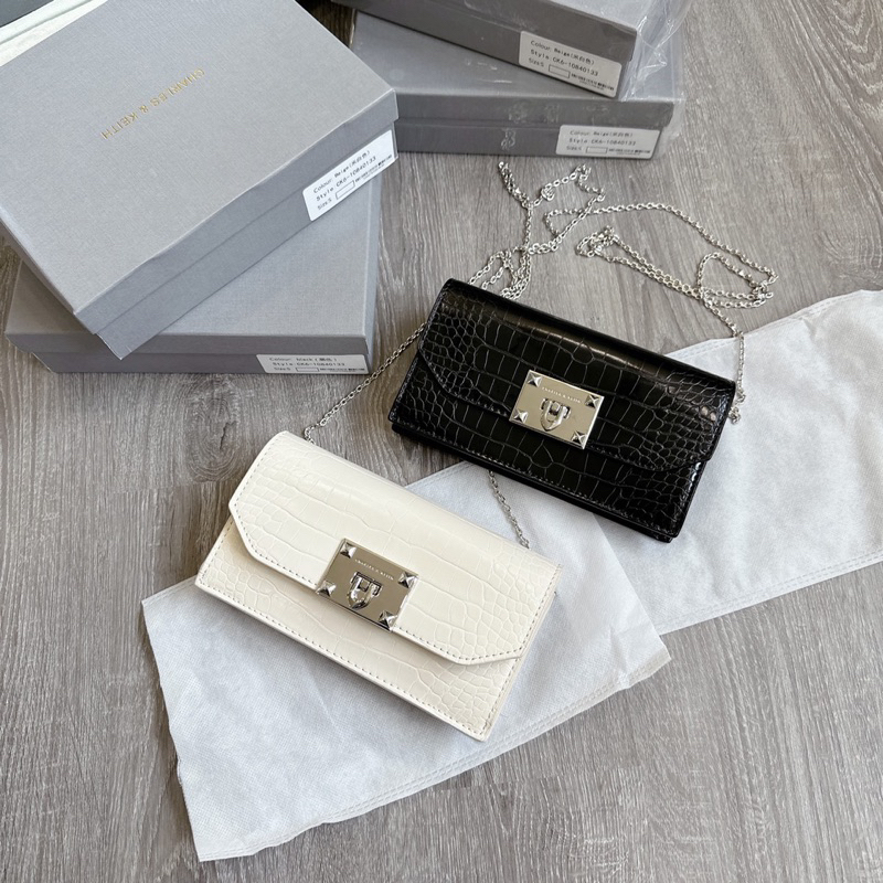 Clutch nữ vân da cá sấu CNK kèm dây đeo full box