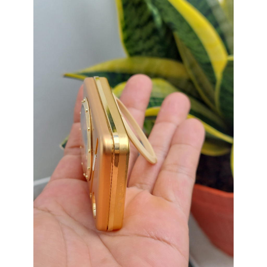 Đồng hồ xưa nam để bàn Seiko báo thức vàng nhủ chạy pin hàng Si