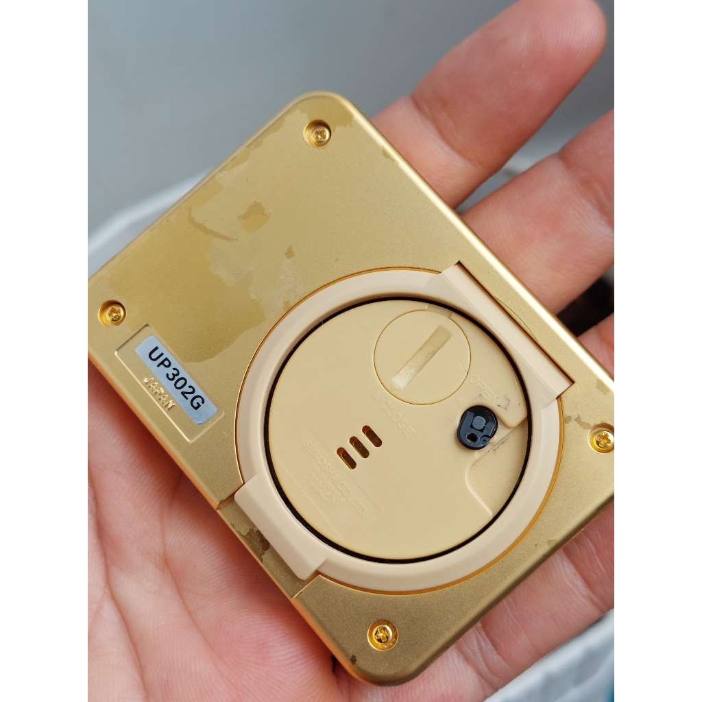 Đồng hồ xưa nam để bàn Seiko báo thức vàng nhủ chạy pin hàng Si