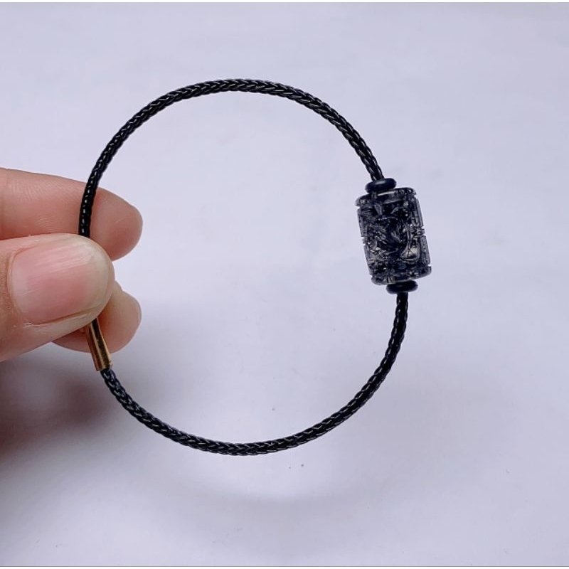 Vòng lu thống chạm thạch anh tóc đen