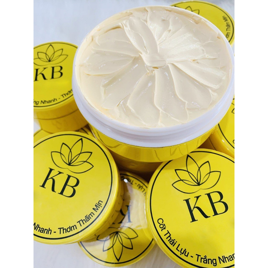 KEM BODY CỐT THÁI LỰU 100G - 200G - 500G loại mới hơi lỏng, trắng nhanh hơn, ko bết rít có vân kem 1 ít