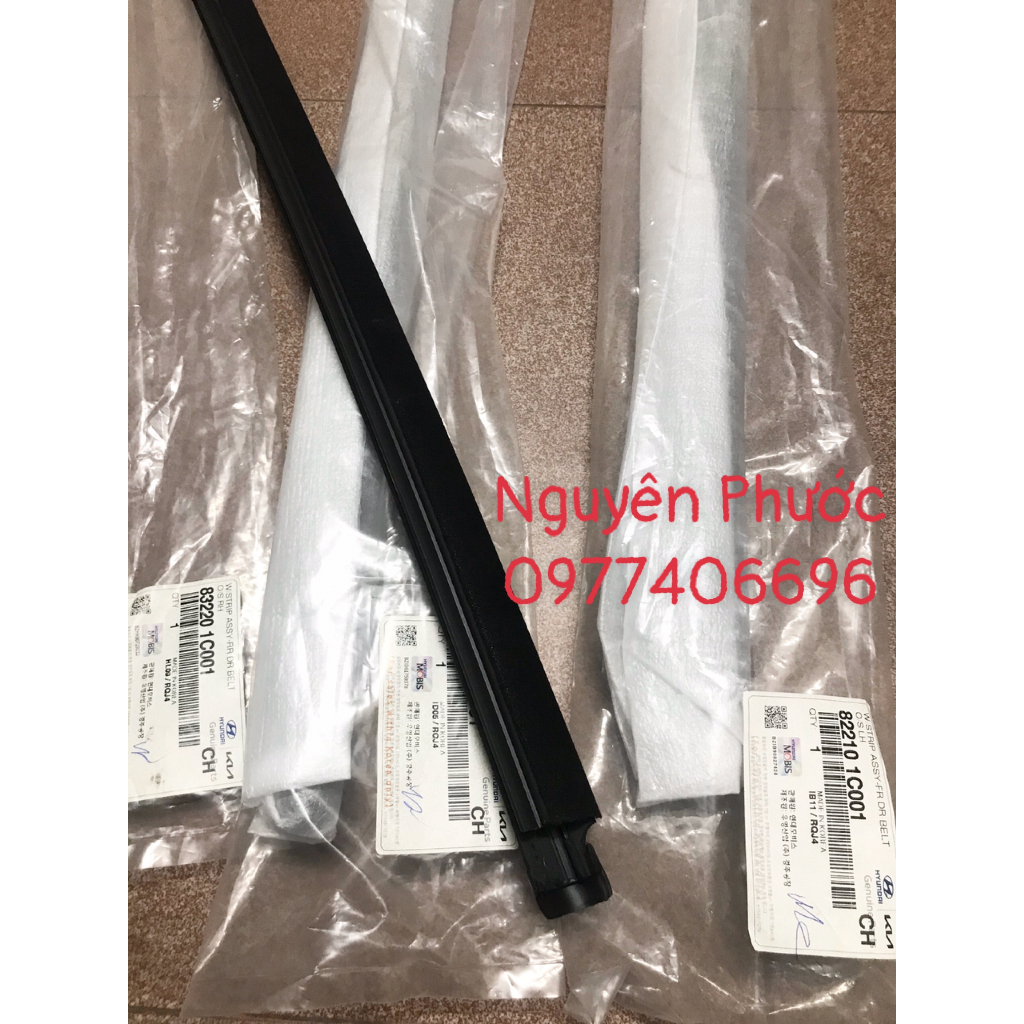 Nẹp chân kính ngoài HYUNDAI GETZ/CLICK   - Hàng xịn chính hãng/ Giá 1 cái