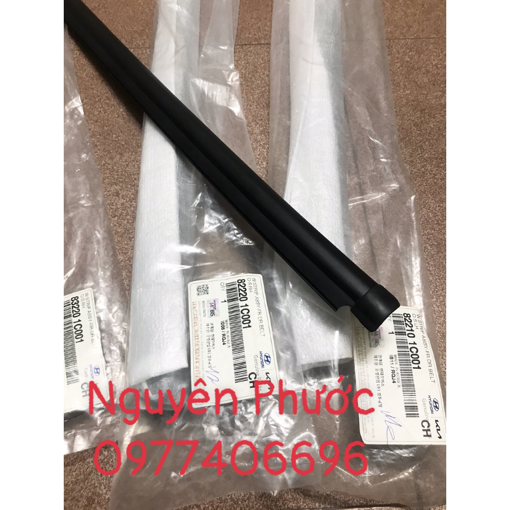 Nẹp chân kính ngoài HYUNDAI GETZ/CLICK   - Hàng xịn chính hãng/ Giá 1 cái