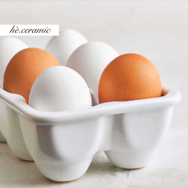 HÈ.CERAMIC / Khay trứng bằng sứ màu trắng đơn giản. Khay trứng Egg Crate 6 trứng.