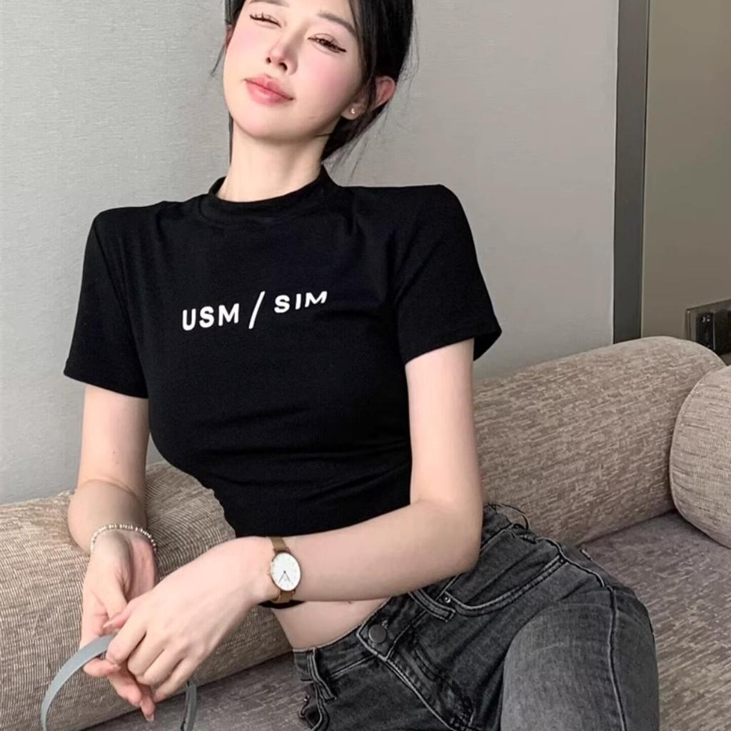 Áo croptop nữ ngắn tay cổ cao ôm body cực tôn dáng Xquin, Áo thun nữ dáng croptop in chữ trước ngực cực xinh
