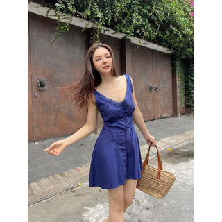 COLUS - Đầm Xanh Sát Nách Mini Phối Ren Dạo Phố