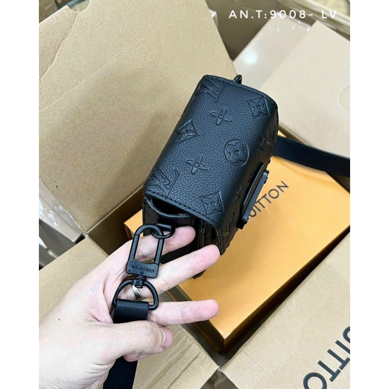 Túi đeo chéo nam LV nhỏ