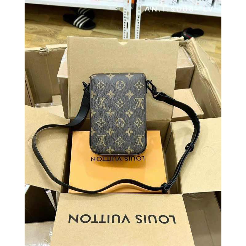 Túi đeo chéo nam LV nhỏ