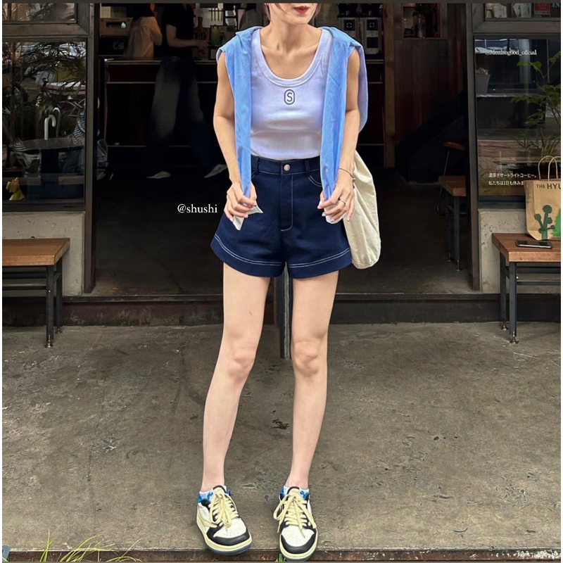 𝐈𝐫𝐢𝐬 𝐃𝐞𝐧𝐢𝐦 𝐒𝐡𝐨𝐫𝐭𝐬 -