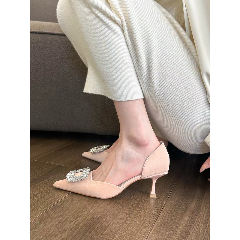 Giày mũi nhọn đá vuông satin sang chảnh mãu mới 2023