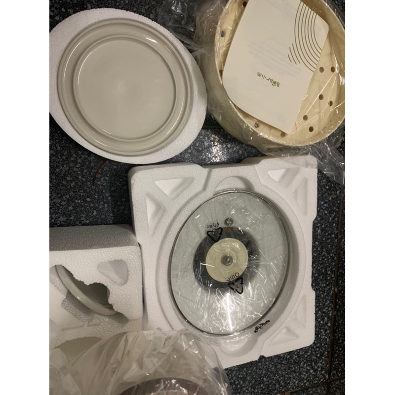 Nồi Nấu Chậm BEAR mã DDZ-D16J3 1,6L ninh hầm cách thuỷ kèm vỉ hấp và 3 thố sứ chính hãng BH 12 tháng