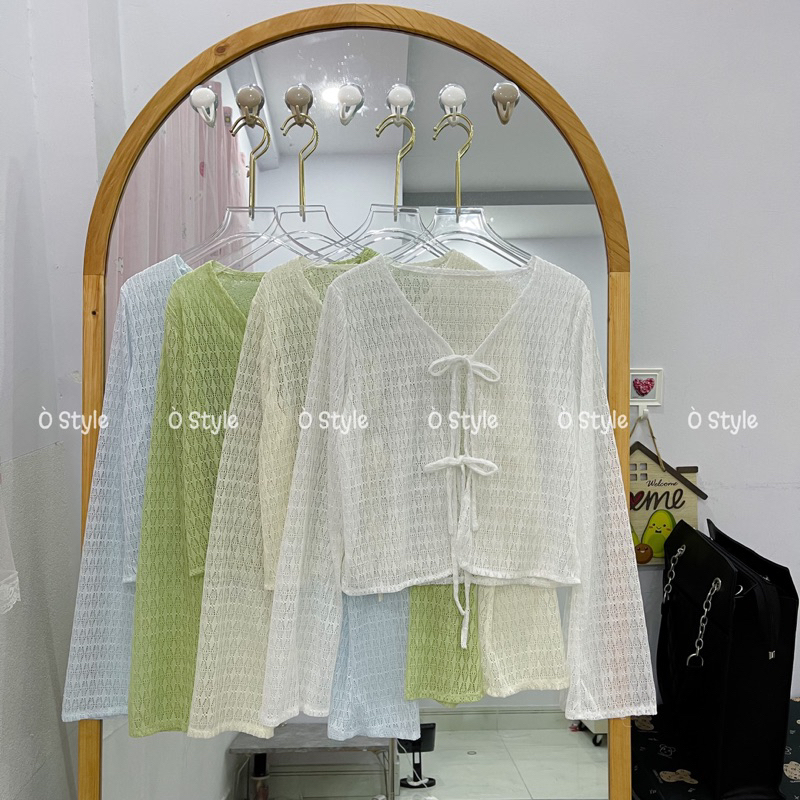 Áo khoác cardigan ren mỏng dáng lửng hoạ tiết quả trám tay rộng