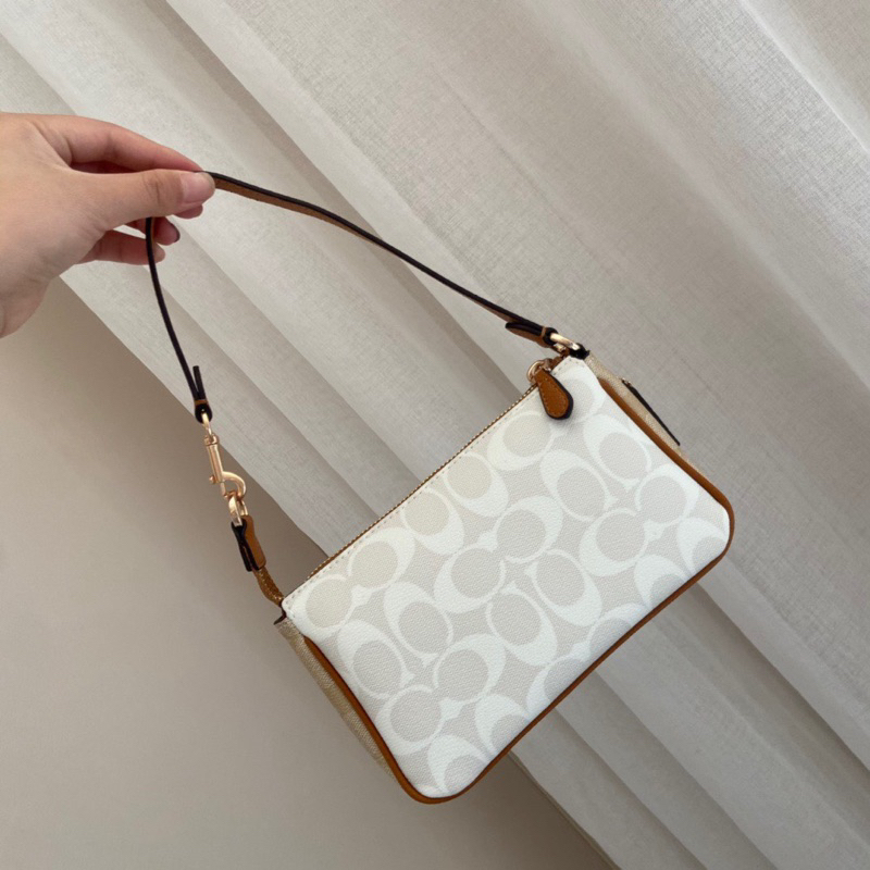 Túi Coach nolita size nhỏ