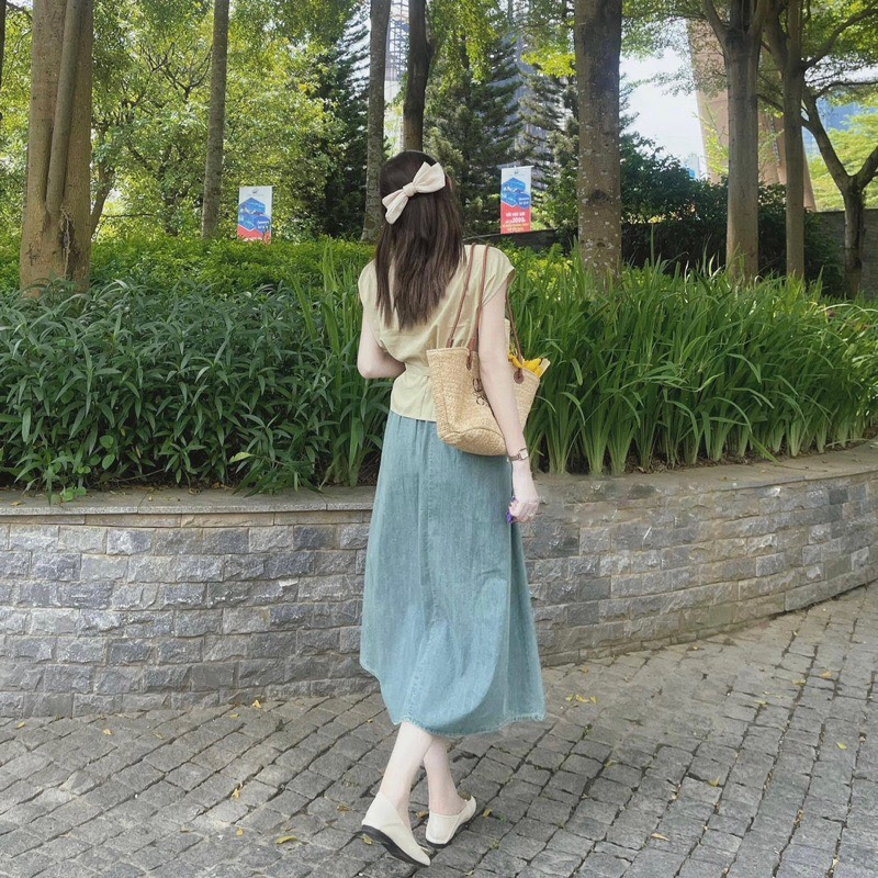 Áo sơ mi vàng chanh phối chân váy denim, set áo tay hến thiết kế cao cấp sang trọng đi làm đi chơi đi tiệc