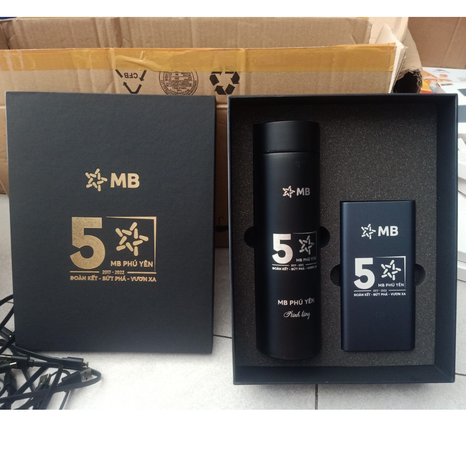 Combo quà tặng Pin Sạc Dự Phòng Xiaomi 10000mAh Gen 3 18W + bình giữ nhiệt  - in khắc tên, logo