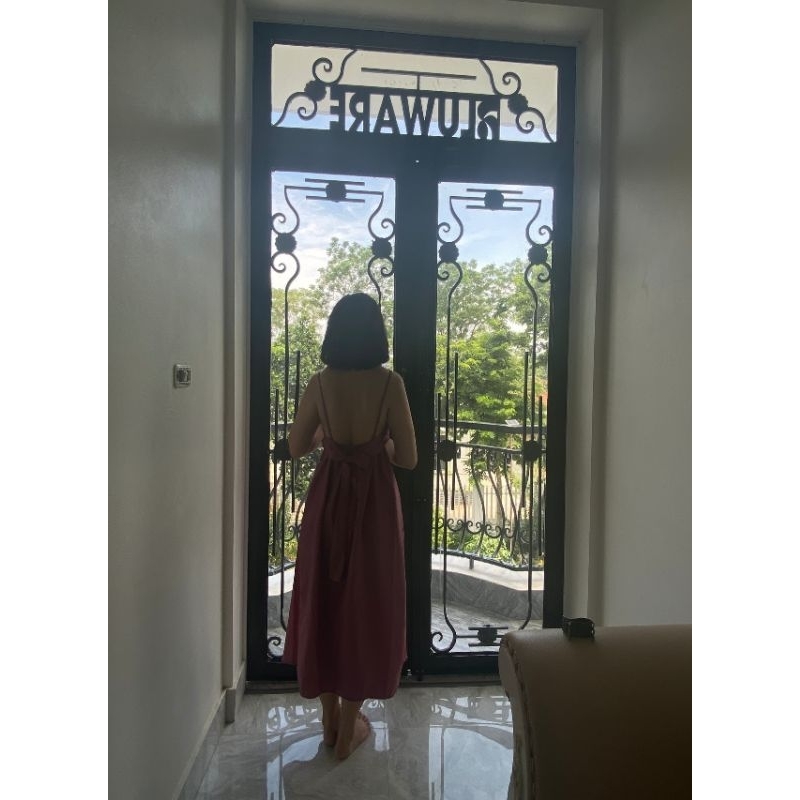 ĐẦM HAI DÂY THẮT NƠ LƯNG