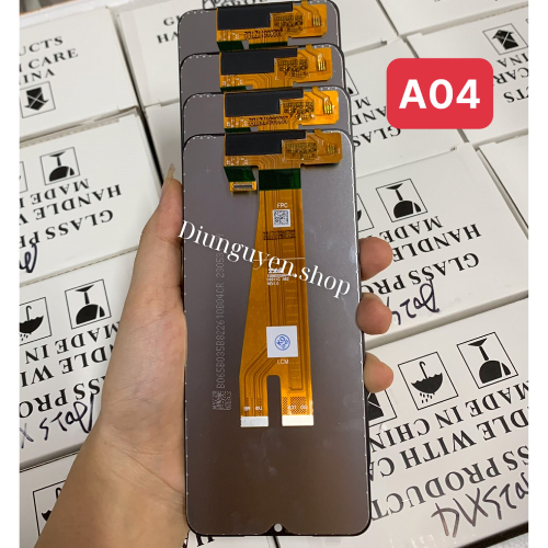 Màn hình samsung A04 zin hiển thị sắc nét, cảm ứng mượt