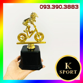 Cúp thể thao bóng đá lưu niệm giá rẻ k-sport giải đua xe thăng bằng siêu chất