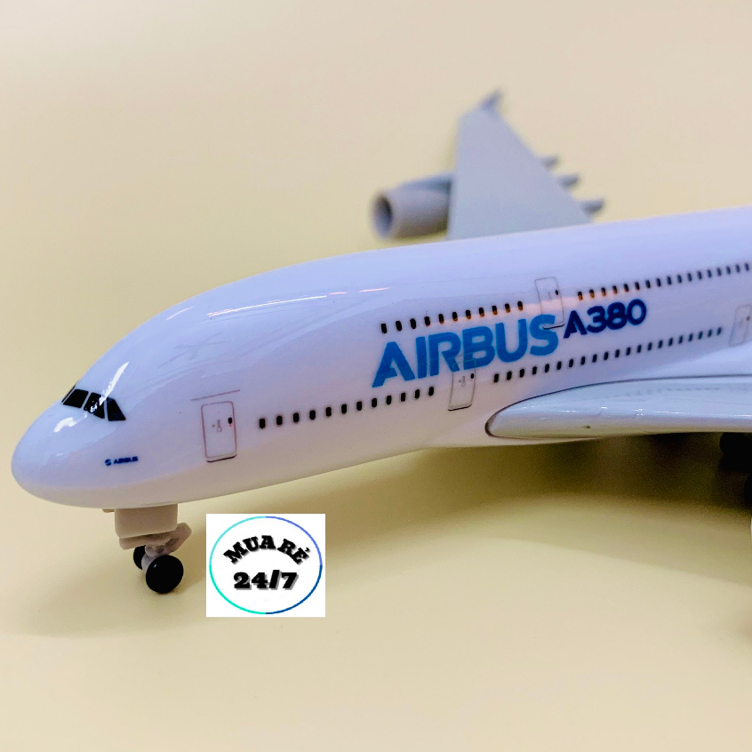 MÔ HÌNH MÁY BAY AIRBUS A380 HỢP KIM CAO CẤP 20CM CÓ BÁNH XE KÈM ĐẾ TRƯNG BÀY