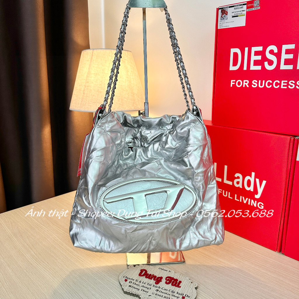 Túi Disel nữ đeo vai size 34 chất da nhăn ngăn rộng có cài miệng túi full màu