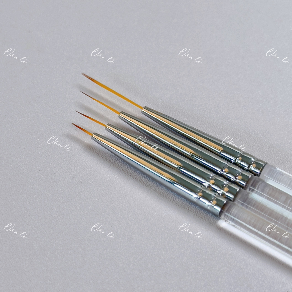 Cọ nét cán trong opi vẽ nét nail