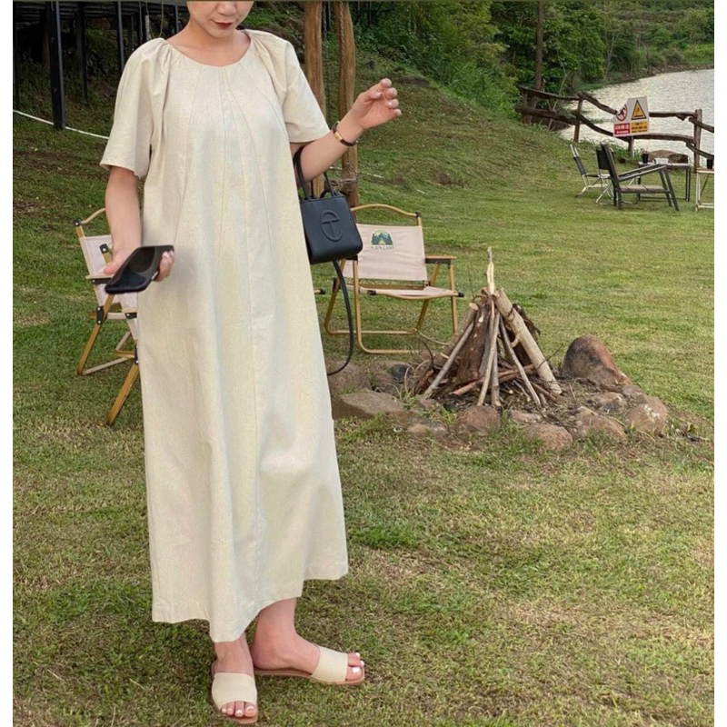 Đầm cổ tròn xếp ngực linen tay lửng dáng dài