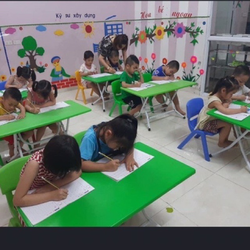 Bàn, Ghế Nhựa Đúc Trẻ Em Mầm Non, Mẫu Giáo