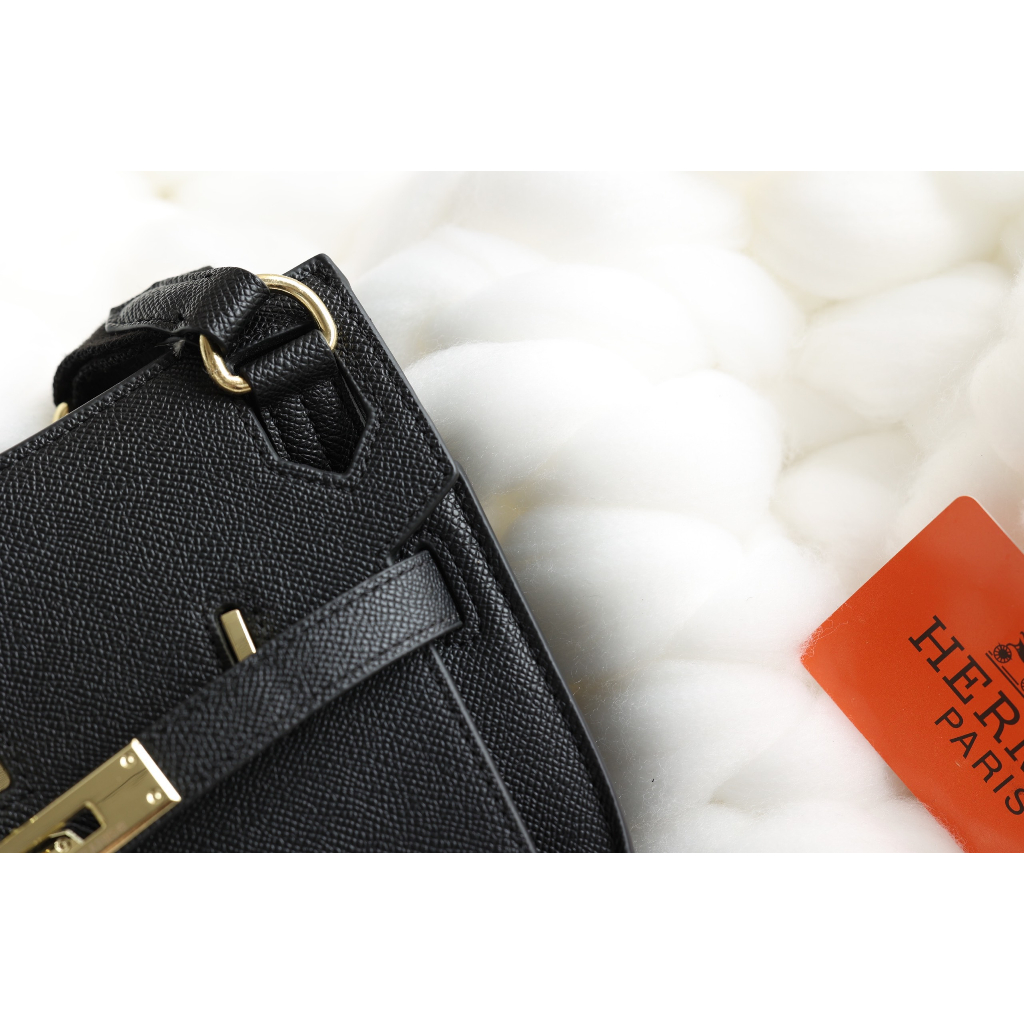 Túi xách đeo chéo Her. Mec Mẫu mới Size 23cm Màu Đen