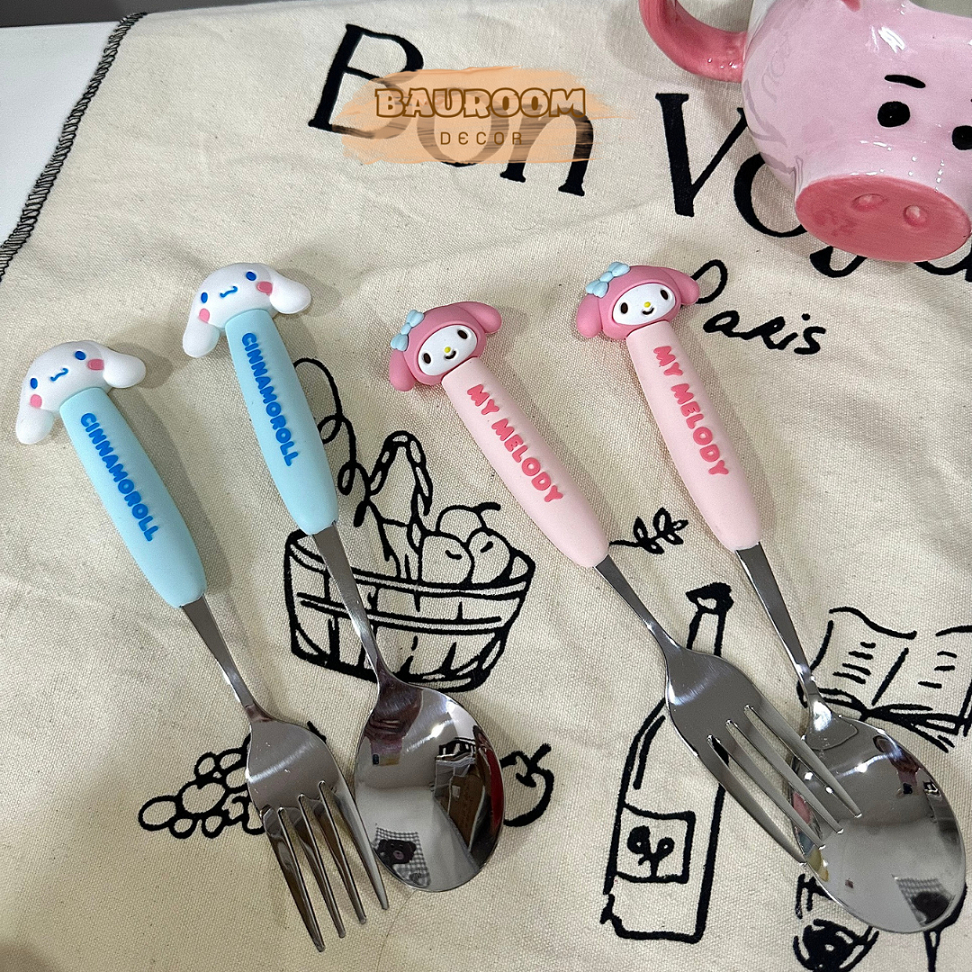 Bộ muỗng nĩa inox cao cấp Bauroom cán silicone an toàn tạo hình đáng yêu có sẵn ảnh thật