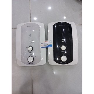 Máy tắm nước nóng Ariston có Bơm