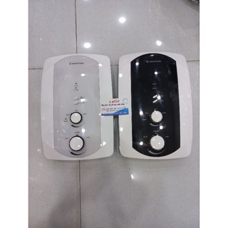 Máy tắm nước nóng Ariston có Bơm