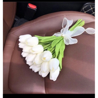 Bó hoa tulip 15 -20 - 25 bông tay cầm cô dâu , chụp ảnh, decor