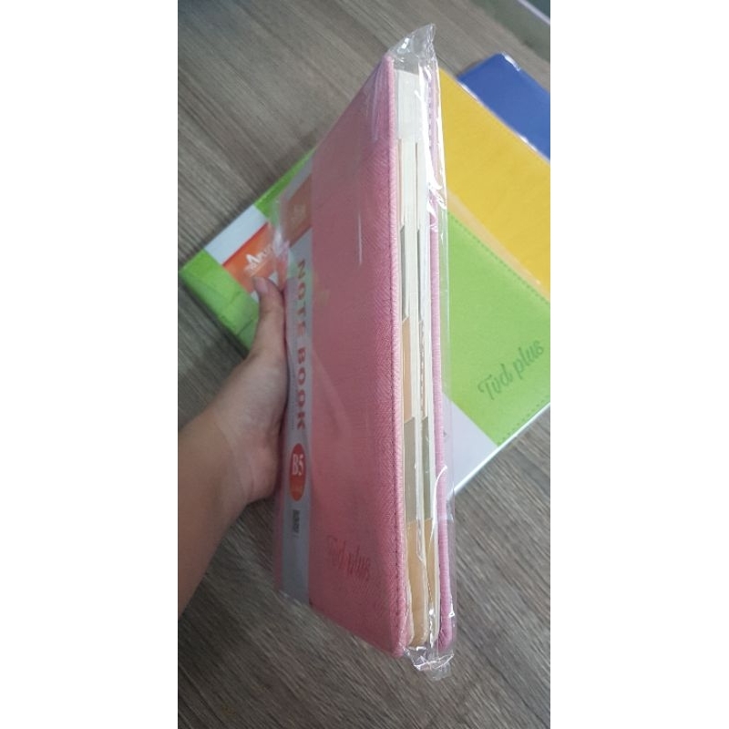 Sổ bìa da cao cấp B5 phân trang JS 18-52 có gài bút